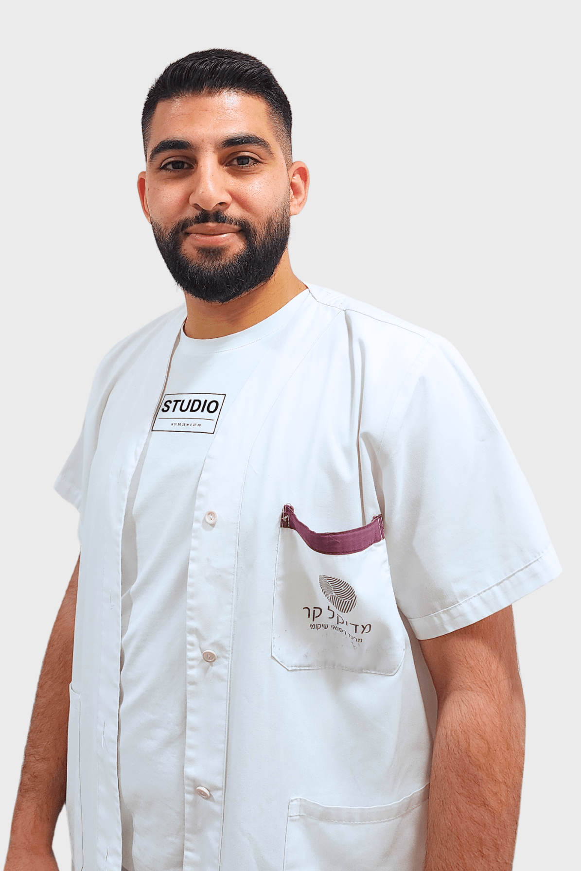 מאהר אגבאריה חצי גוף לעמוד הצוות